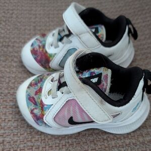 Pink Etc toddler Shoes